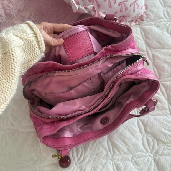 Y2K Hot Pink Coach Shoulder monogram turn lock tote bag/purse - Picture 4 of 8